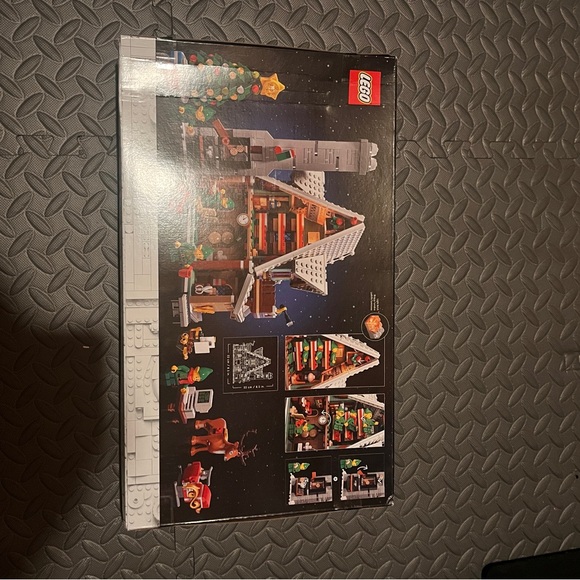 LEGO Christmas - Creator Expert Elf Club House 10275 RETIRED NEW IN BOX - Picture 3 of 5